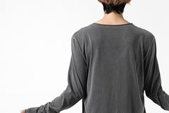 Load image into Gallery viewer, daub CHEST POCKET LONG SLEEVE CUT SEWN / COLD DYED JERSEY (GREY)