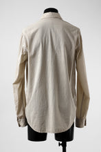 Load image into Gallery viewer, daub PLAIN COLLAR SHIRT / COLD DYED ORGANIC COTTON (SAND)
