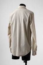 Load image into Gallery viewer, daub PLAIN COLLAR SHIRT / COLD DYED ORGANIC COTTON (SAND)