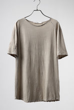 Load image into Gallery viewer, daub DYEING T-SHIRT SCAR STITCHED / CL-JERSEY (SAND)