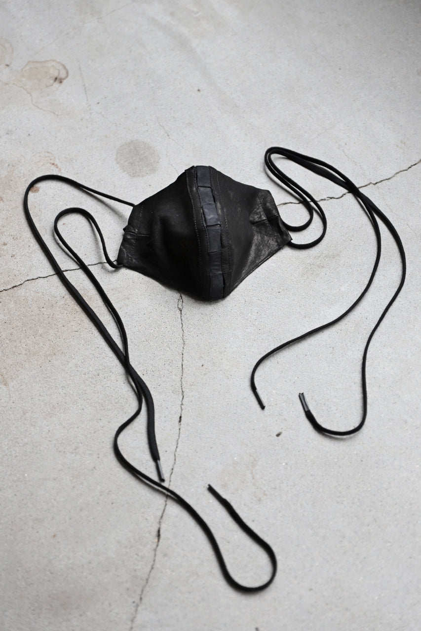 画像をギャラリービューアに読み込む, masnada LEATHER MASK / PELLE DI PECORA VEGETALE (BLACK)