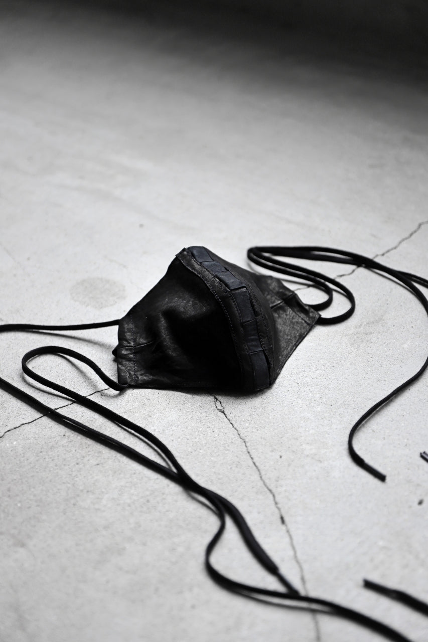 画像をギャラリービューアに読み込む, masnada LEATHER MASK / PELLE DI PECORA VEGETALE (BLACK)
