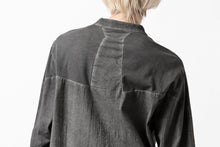 Load image into Gallery viewer, thomkrom NO COLLAR SHIRT/ JERSEY+WOVEN (BLACK OIL)