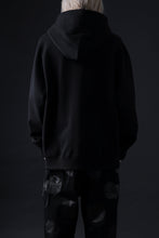 Load image into Gallery viewer, mastermind JAPAN SWEAT HOODIE / FACE LOGO (BLACK)