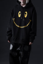 Load image into Gallery viewer, mastermind JAPAN SWEAT HOODIE / FACE LOGO (BLACK)