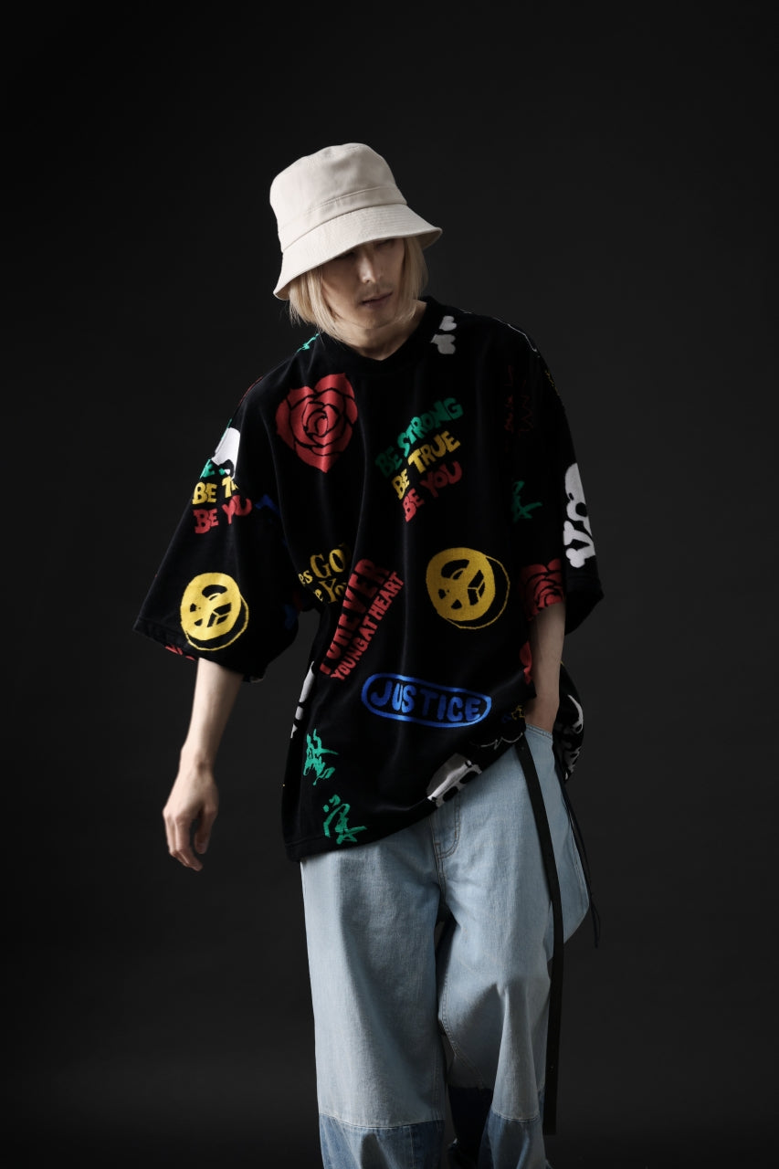 画像をギャラリービューアに読み込む, mastermind JAPAN ALL-OVER DESIGN VELOUR TEE / BOXY FIT (MULTI)