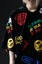 画像をギャラリービューアに読み込む, mastermind JAPAN ALL-OVER DESIGN VELOUR TEE / BOXY FIT (MULTI)