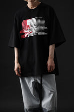 Load image into Gallery viewer, mastermind JAPAN MOVING SKULL TEE / BOXY FIT (BLACK)