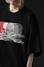 Load image into Gallery viewer, mastermind JAPAN MOVING SKULL TEE / BOXY FIT (BLACK)