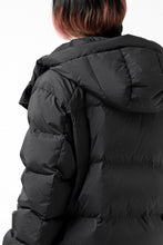 画像をギャラリービューアに読み込む, thomkrom RADICAL POCKET DOWN JACKET (BLACK)
