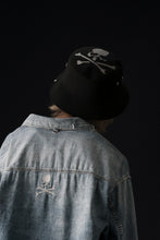 Load image into Gallery viewer, mastermind JAPAN REFLECTIVE SKULL BUCKET HAT (BLACK)