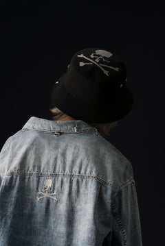 Load image into Gallery viewer, mastermind WORLD LIGHT OZ SELVEDGE DENIM SHIRT / SPECIAL WATER REPELLENT (INDIGO)