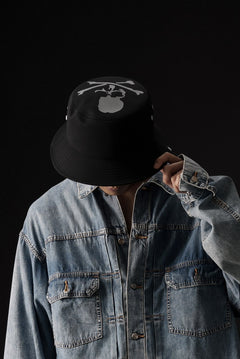 Load image into Gallery viewer, mastermind JAPAN REFLECTIVE SKULL BUCKET HAT (BLACK)
