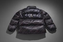 画像をギャラリービューアに読み込む, mastermind WORLD x Rocky Mountain Featherbed STAND DOWN JACKET (BLACK)