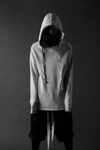 画像をギャラリービューアに読み込む, thomkrom PAINT DYED PULL OVER PARKA / OVER LOCKED (OFF WHITE)