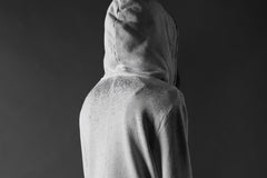 画像をギャラリービューアに読み込む, thomkrom PAINT DYED PULL OVER PARKA / OVER LOCKED (OFF WHITE)