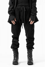 画像をギャラリービューアに読み込む, thomkrom RADICAL POCKETS EASY TROUSERS / SOFT FROTTEE (BLACK)