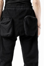 画像をギャラリービューアに読み込む, thomkrom RADICAL POCKETS EASY TROUSERS / SOFT FROTTEE (BLACK)