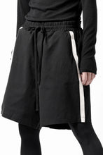 画像をギャラリービューアに読み込む, thom/krom SIDE LINE SHORTS / ELASTIC VISCOSE (BLACK)