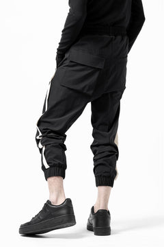 画像をギャラリービューアに読み込む, thom/krom SIDE LINE JOGGER PANTS / ELASTIC NYLON (BLACK)
