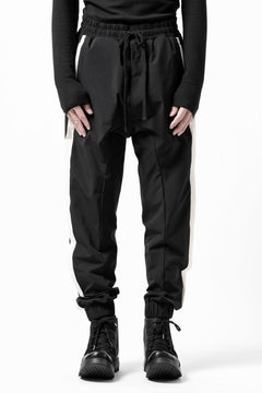 画像をギャラリービューアに読み込む, thom/krom SIDE LINE JOGGER PANTS / ELASTIC NYLON (BLACK)
