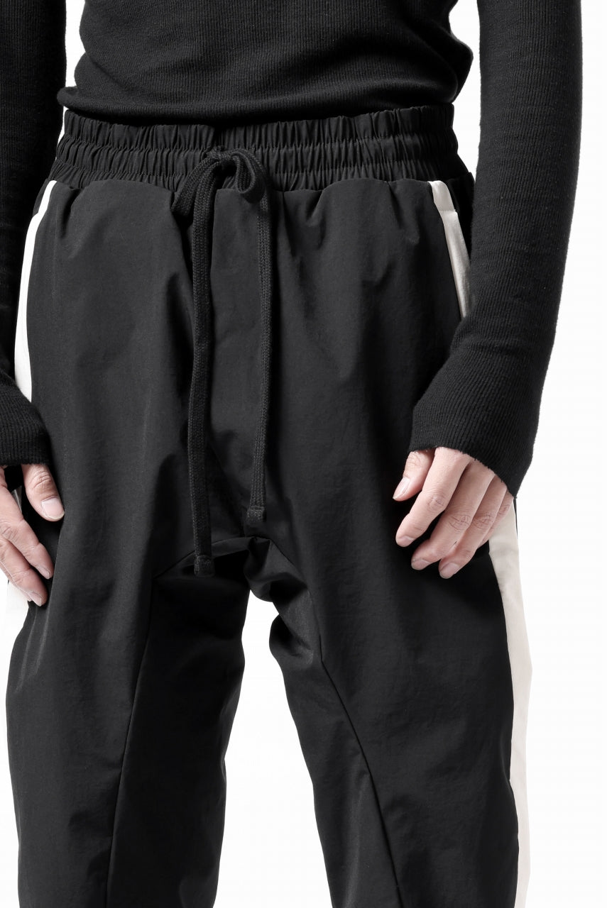 画像をギャラリービューアに読み込む, thom/krom SIDE LINE JOGGER PANTS / ELASTIC NYLON (BLACK)