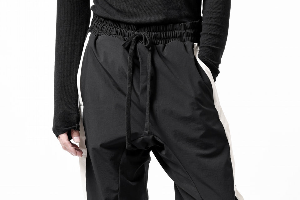 画像をギャラリービューアに読み込む, thom/krom SIDE LINE JOGGER PANTS / ELASTIC NYLON (BLACK)