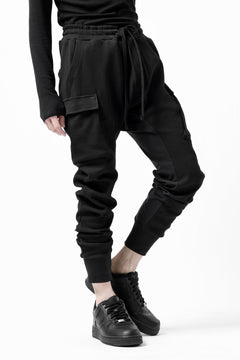 画像をギャラリービューアに読み込む, thom/krom WORKED EASY JOGGER PANTS / WAFFLE JERSEY (BLACK)