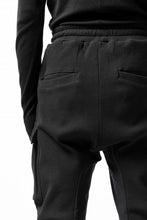 画像をギャラリービューアに読み込む, thom/krom WORKED EASY JOGGER PANTS / WAFFLE JERSEY (BLACK)