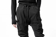 画像をギャラリービューアに読み込む, thom/krom WORKED EASY JOGGER PANTS / WAFFLE JERSEY (BLACK)