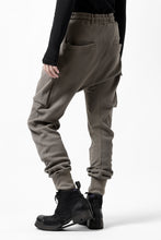 画像をギャラリービューアに読み込む, thom/krom WORKED EASY JOGGER PANTS / WAFFLE JERSEY (FOSSIL)