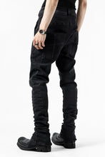画像をギャラリービューアに読み込む, thomkrom SCAR STITCH SKINNY TROUSERS / SUPER STRETCH DENIM (DARK GREY)