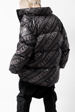 画像をギャラリービューアに読み込む, mastermind WORLD x Rocky Mountain Featherbed STAND DOWN JACKET (BLACK)