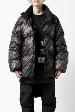 画像をギャラリービューアに読み込む, mastermind WORLD x Rocky Mountain Featherbed STAND DOWN JACKET (BLACK)