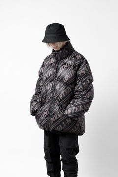画像をギャラリービューアに読み込む, mastermind WORLD x Rocky Mountain Featherbed STAND DOWN JACKET (BLACK)
