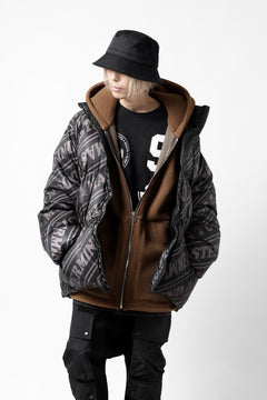 画像をギャラリービューアに読み込む, mastermind WORLD x Rocky Mountain Featherbed STAND DOWN JACKET (BLACK)