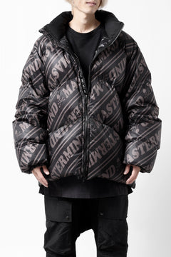 画像をギャラリービューアに読み込む, mastermind WORLD x Rocky Mountain Featherbed STAND DOWN JACKET (BLACK)