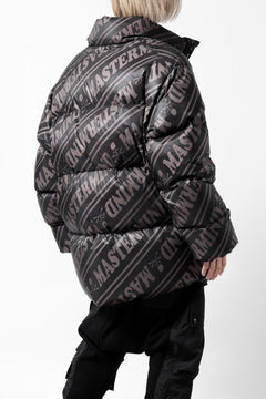 画像をギャラリービューアに読み込む, mastermind WORLD x Rocky Mountain Featherbed STAND DOWN JACKET (BLACK)