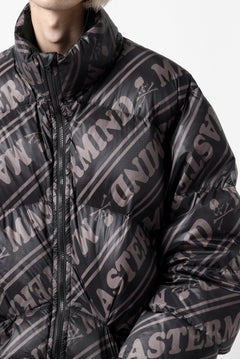 画像をギャラリービューアに読み込む, mastermind WORLD x Rocky Mountain Featherbed STAND DOWN JACKET (BLACK)