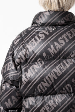 画像をギャラリービューアに読み込む, mastermind WORLD x Rocky Mountain Featherbed STAND DOWN JACKET (BLACK)