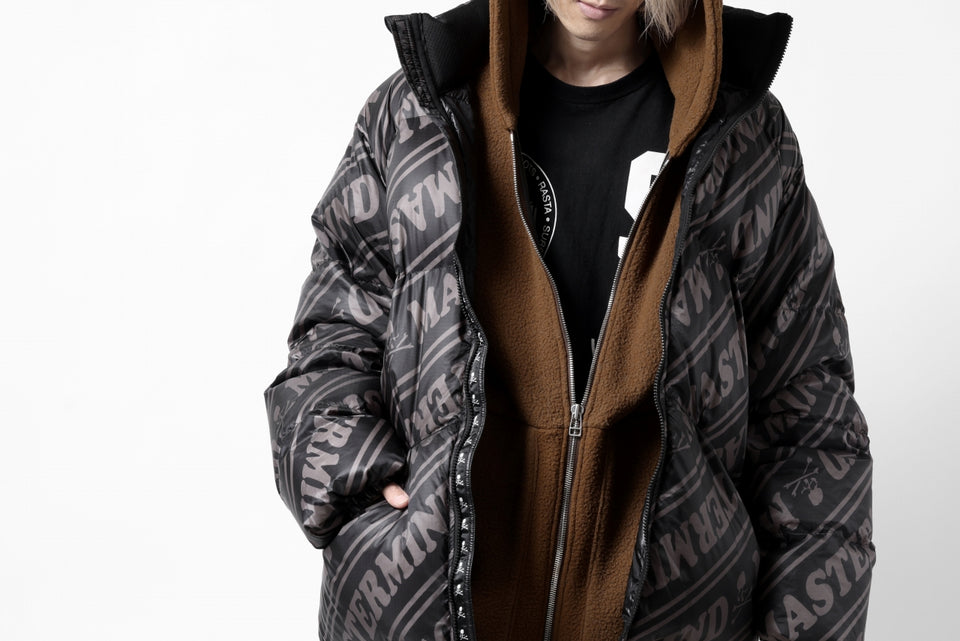 画像をギャラリービューアに読み込む, mastermind WORLD x Rocky Mountain Featherbed STAND DOWN JACKET (BLACK)
