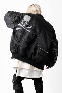 画像をギャラリービューアに読み込む, mastermind WORLD x ALPHA INDUSTRIES RIVERSIBLE MA-1 JACKET - CRAZY PANELED (BLACK)