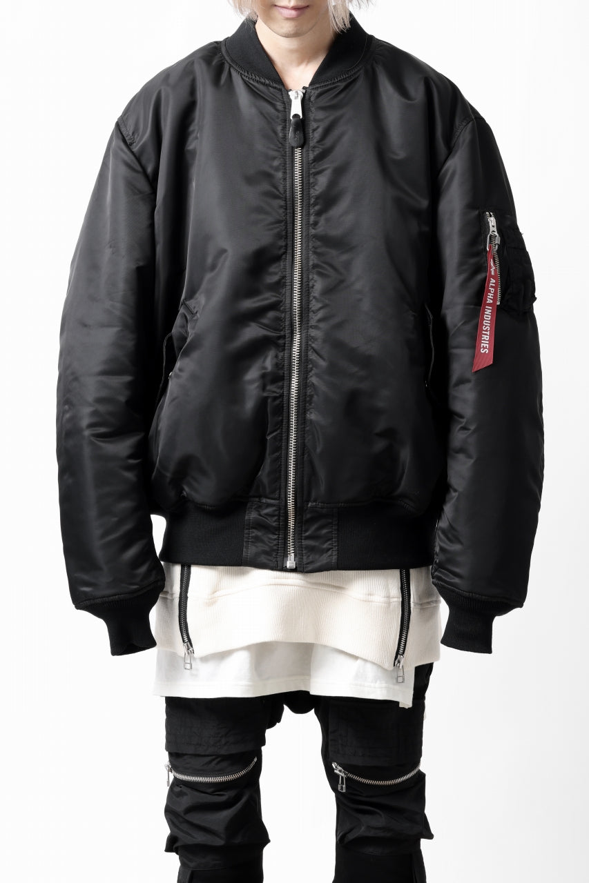 画像をギャラリービューアに読み込む, mastermind WORLD x ALPHA INDUSTRIES RIVERSIBLE MA-1 JACKET - CRAZY PANELED (BLACK)