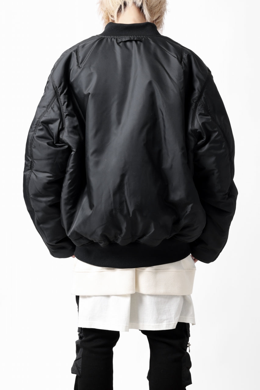 画像をギャラリービューアに読み込む, mastermind WORLD x ALPHA INDUSTRIES RIVERSIBLE MA-1 JACKET - CRAZY PANELED (BLACK)