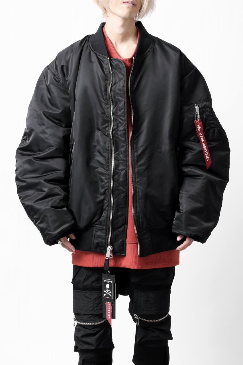 画像をギャラリービューアに読み込む, mastermind WORLD x ALPHA INDUSTRIES RIVERSIBLE MA-1 JACKET - CRAZY PANELED (BLACK)