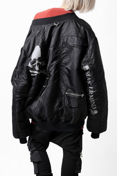 画像をギャラリービューアに読み込む, mastermind WORLD x ALPHA INDUSTRIES RIVERSIBLE MA-1 JACKET - CRAZY PANELED (BLACK)