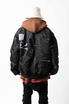 画像をギャラリービューアに読み込む, mastermind WORLD x ALPHA INDUSTRIES RIVERSIBLE MA-1 JACKET - CRAZY PANELED (BLACK)