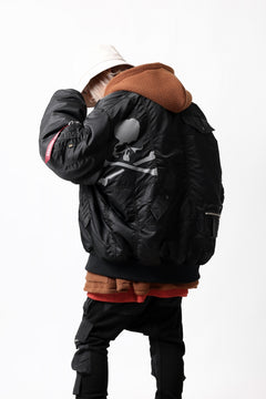 画像をギャラリービューアに読み込む, mastermind WORLD x ALPHA INDUSTRIES RIVERSIBLE MA-1 JACKET - CRAZY PANELED (BLACK)