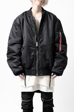画像をギャラリービューアに読み込む, mastermind WORLD x ALPHA INDUSTRIES RIVERSIBLE MA-1 JACKET - CRAZY PANELED (BLACK)