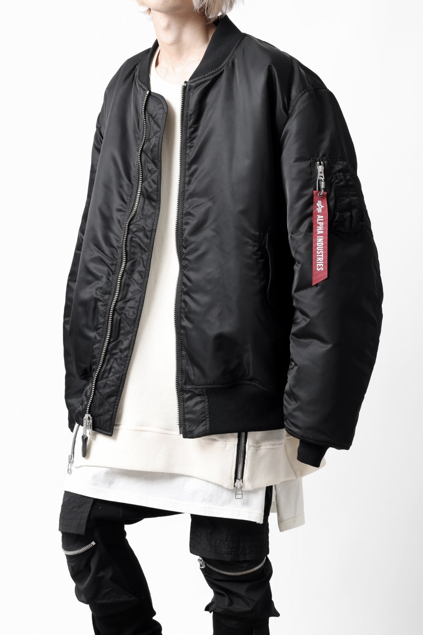 画像をギャラリービューアに読み込む, mastermind WORLD x ALPHA INDUSTRIES RIVERSIBLE MA-1 JACKET - CRAZY PANELED (BLACK)